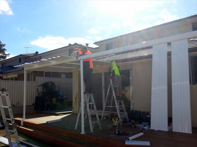 Constructing a pergola at Seven Hills